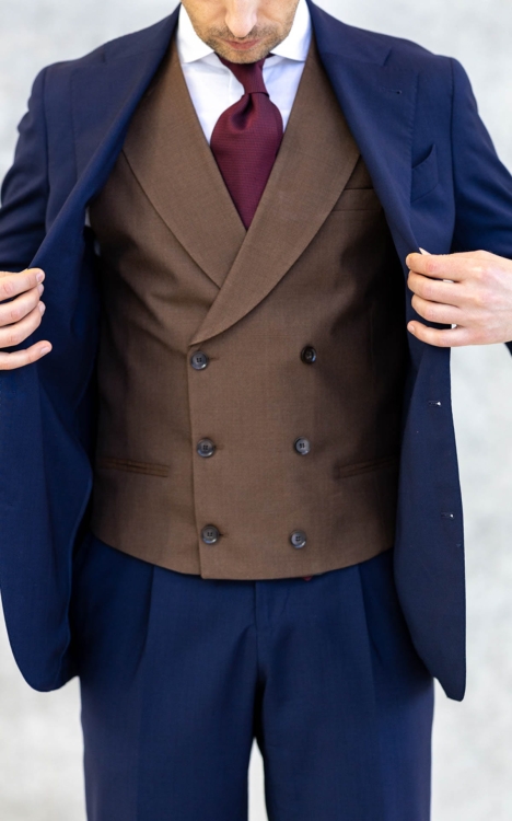 Kamizelka Dwurzędowa Brązowa Zenia