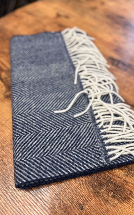 Szal jodełka granat Calabrese 1924, 100% wełna