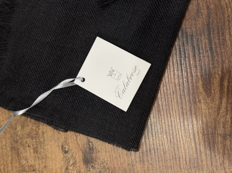 Szal gładki grafitowy Calabrese 1924, 100% wełna