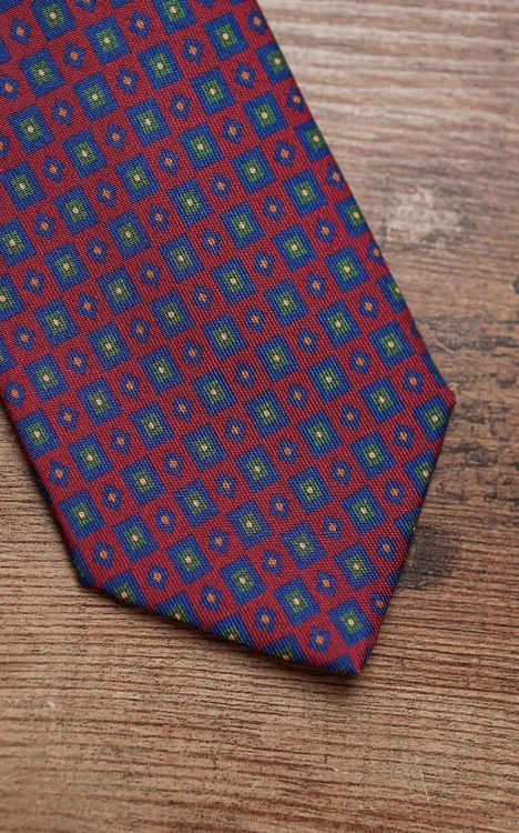 Krawat z Jedwabiu Czerwony we wzory